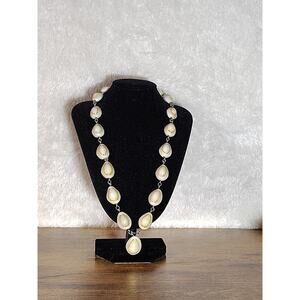 Cowrie Shell Style Beaded Necklace – White Statement Piece